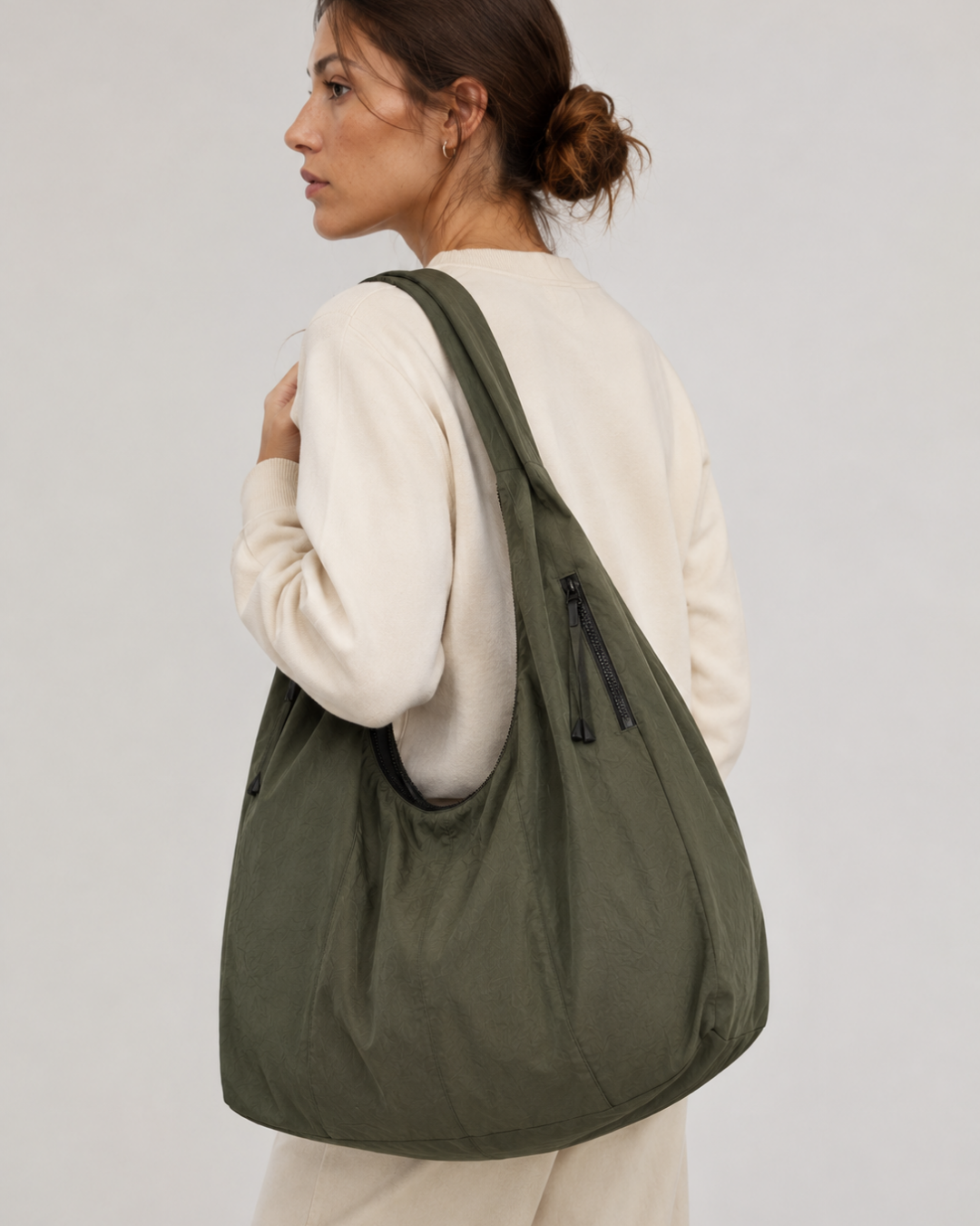 Bolso Hobo Grande de Nylon | Ligero y Espacioso