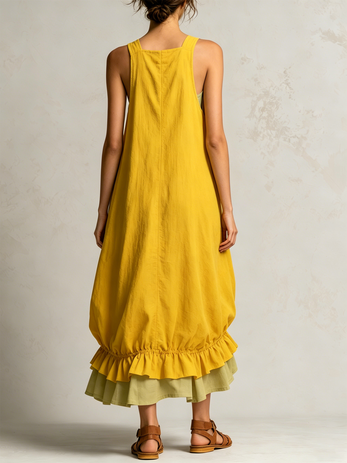 Daniela | Vestido Midi Globo sin Mangas con Bolsas Grandes, Capas y Bajo con Volantes