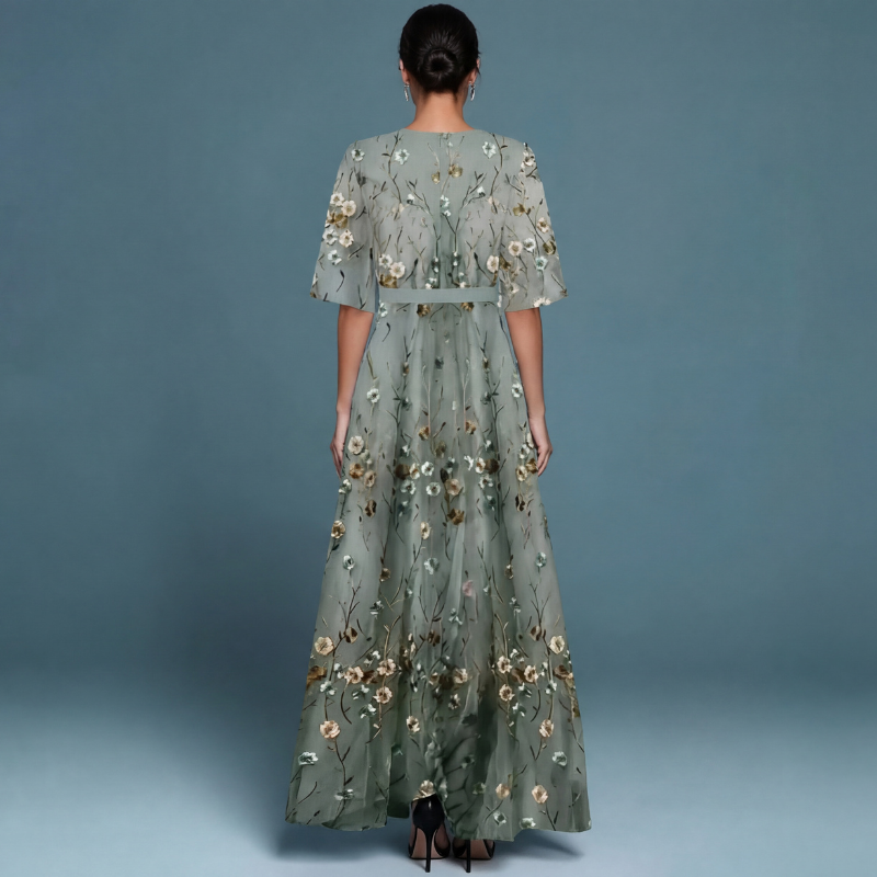 Daniela | Vestido maxi elegante con escote