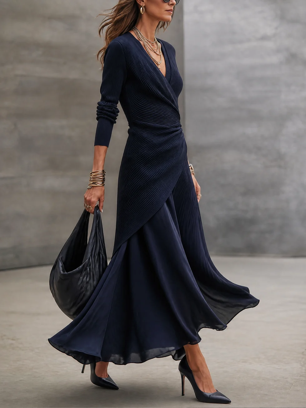 Lorena | Vestido Maxi con Escote en V y Paneles Satinados