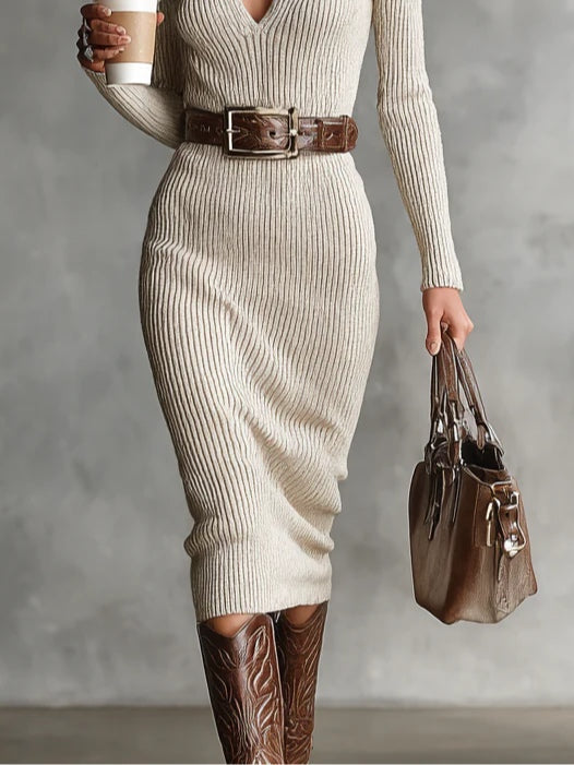 Clara - Robe en maille à col montant