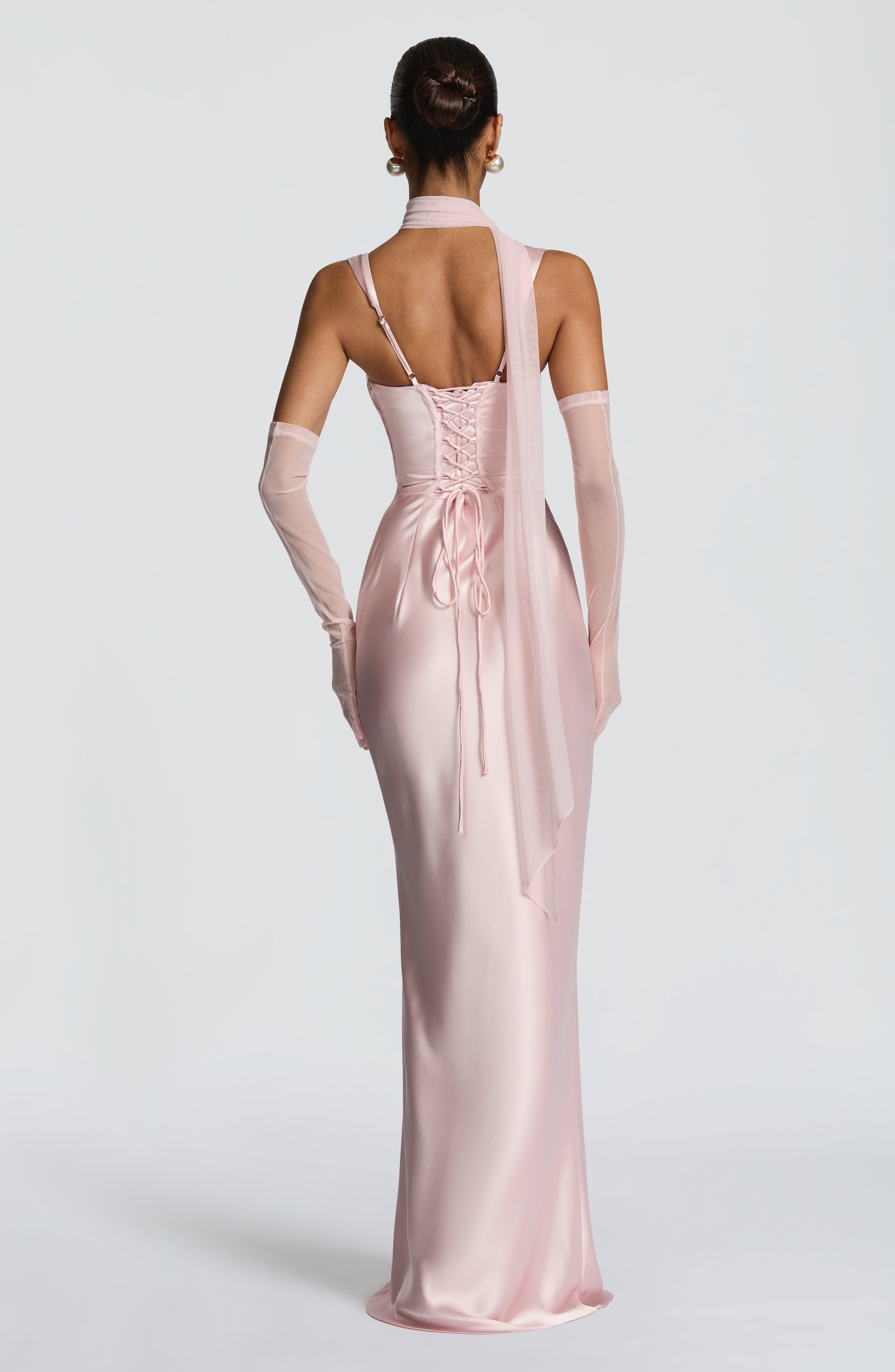 Mariela™ | Robe satinée de luxe avec plis asymétriques