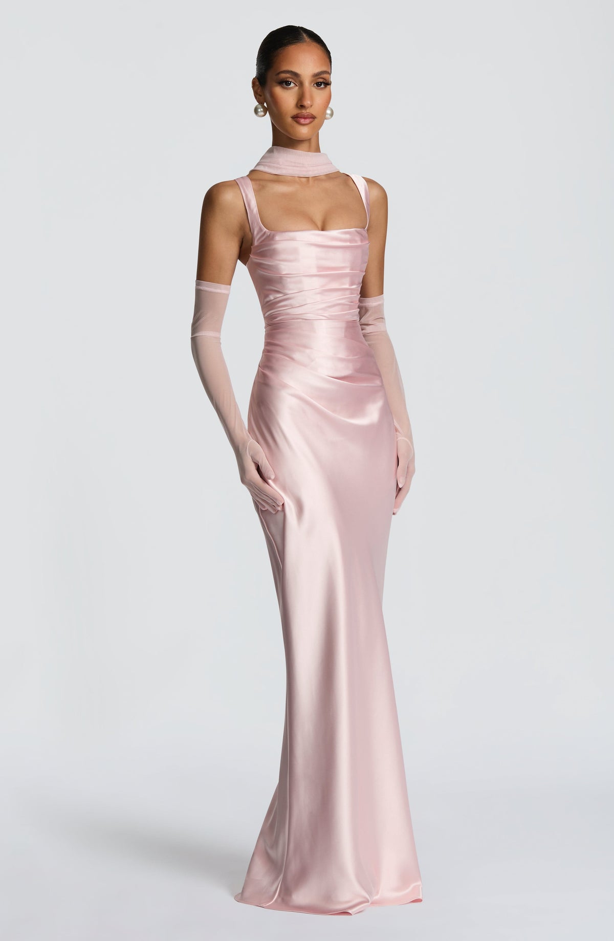 Mariela™ | Vestido satinado de lujo con pliegues asimétricos