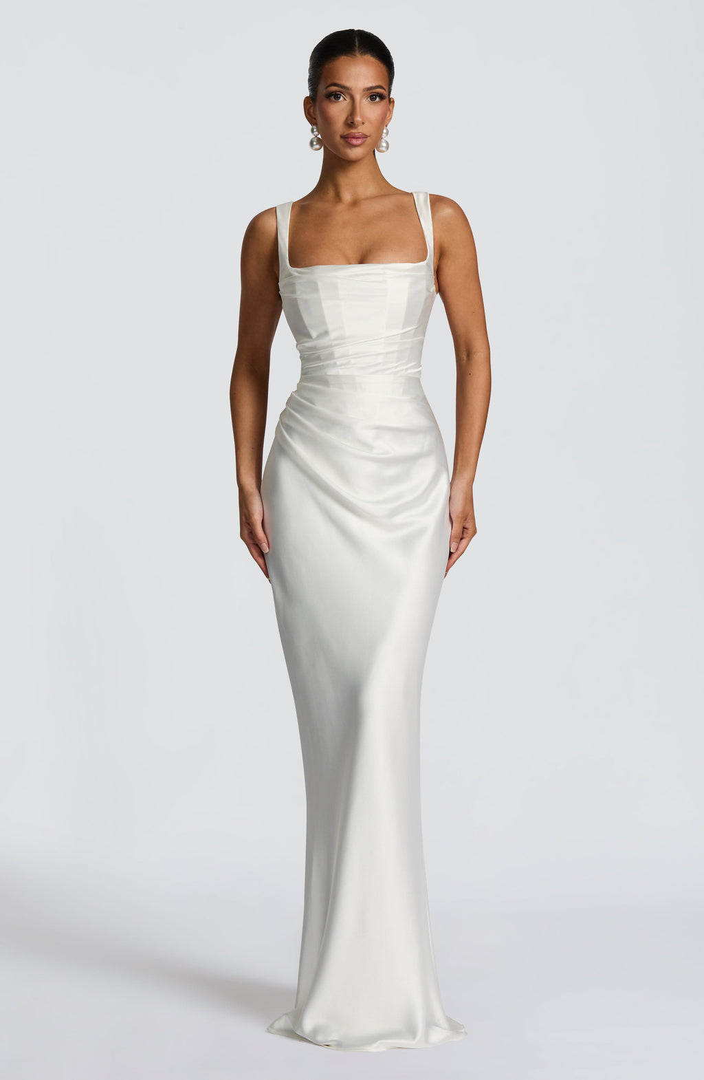 Mariela™ | Robe satinée de luxe avec plis asymétriques