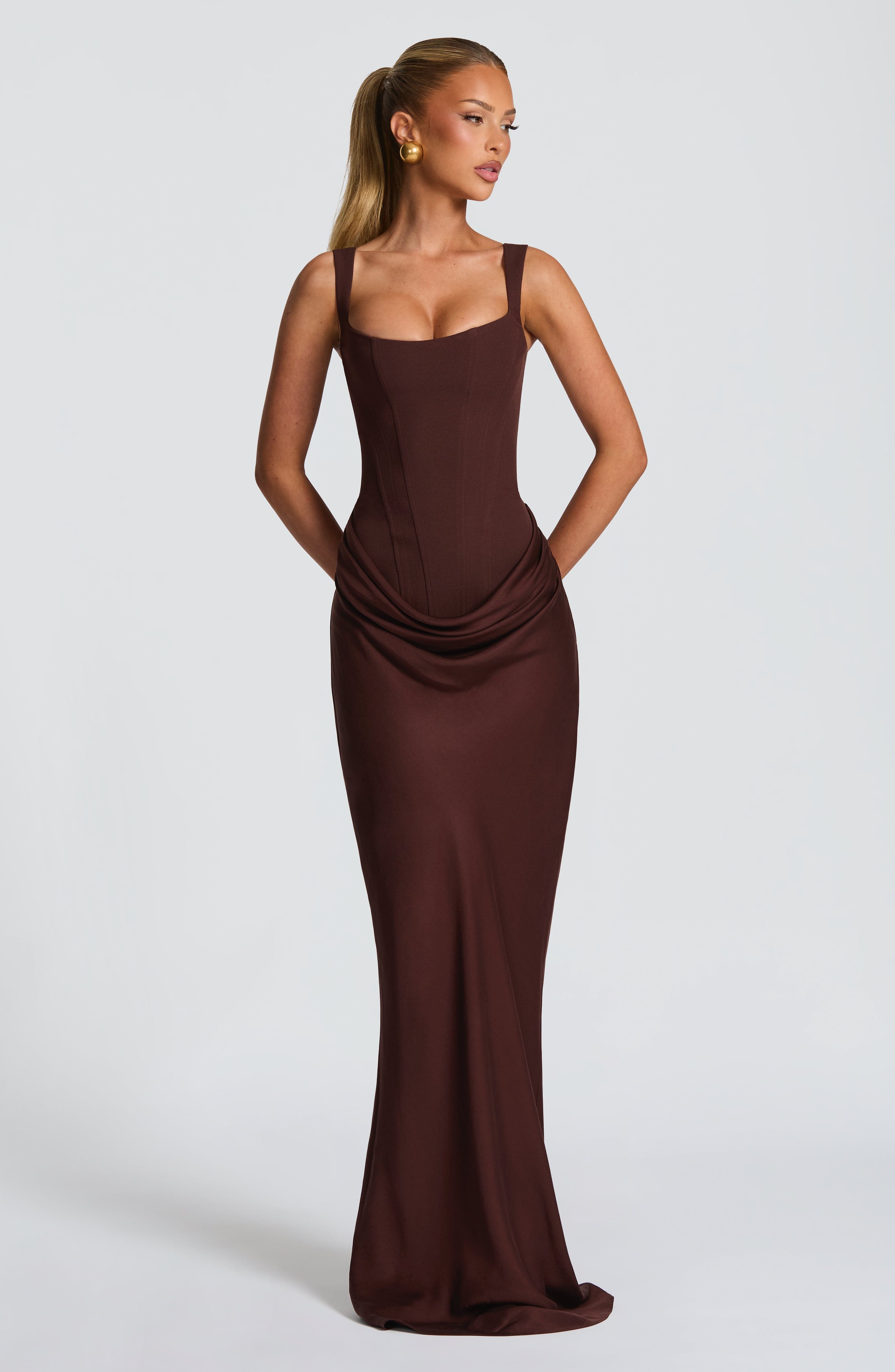 Elisa™ | Robe premium structurée à jupe satinée