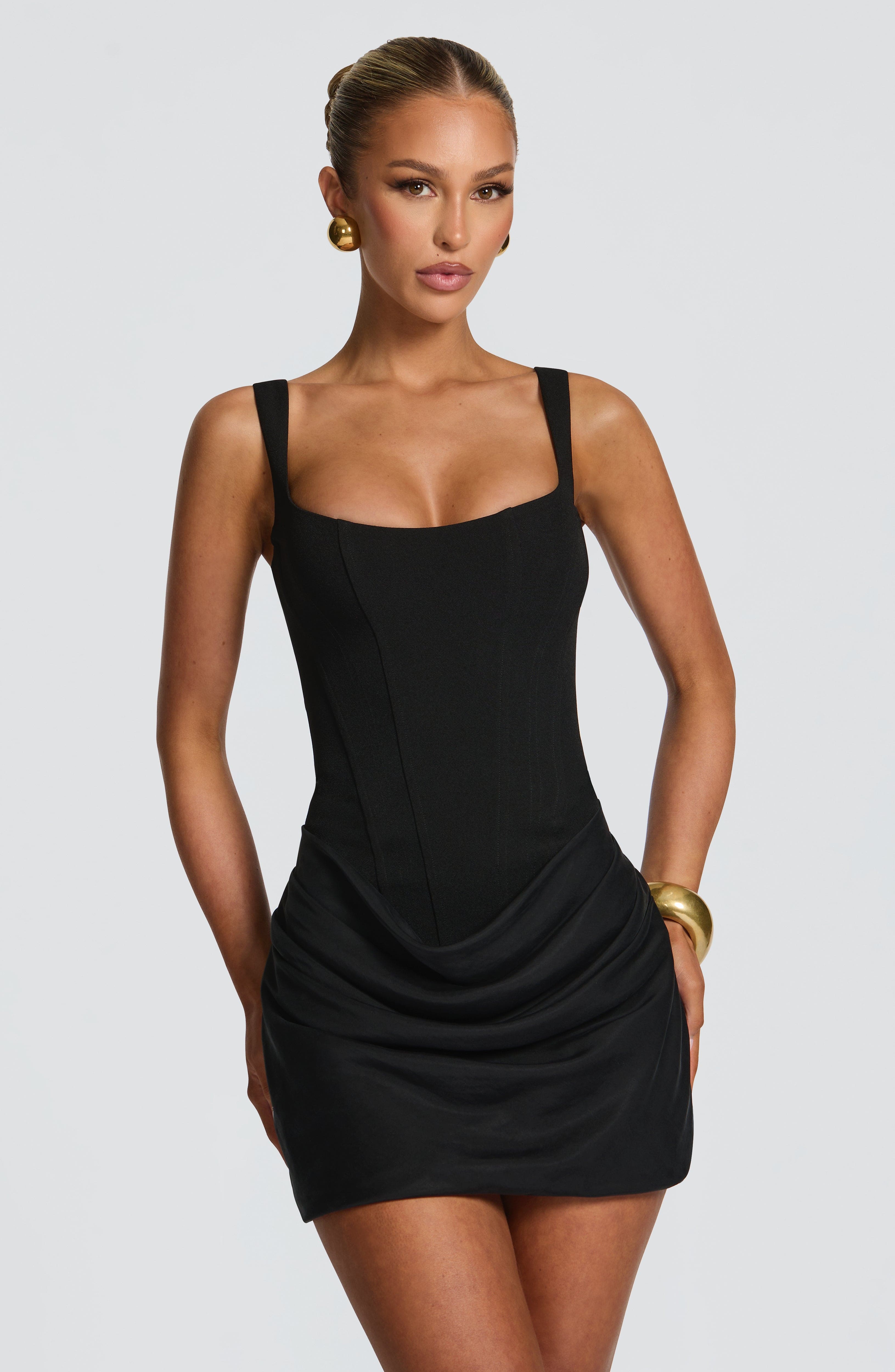 Allegra™ | Robe mini avec corset et jupe