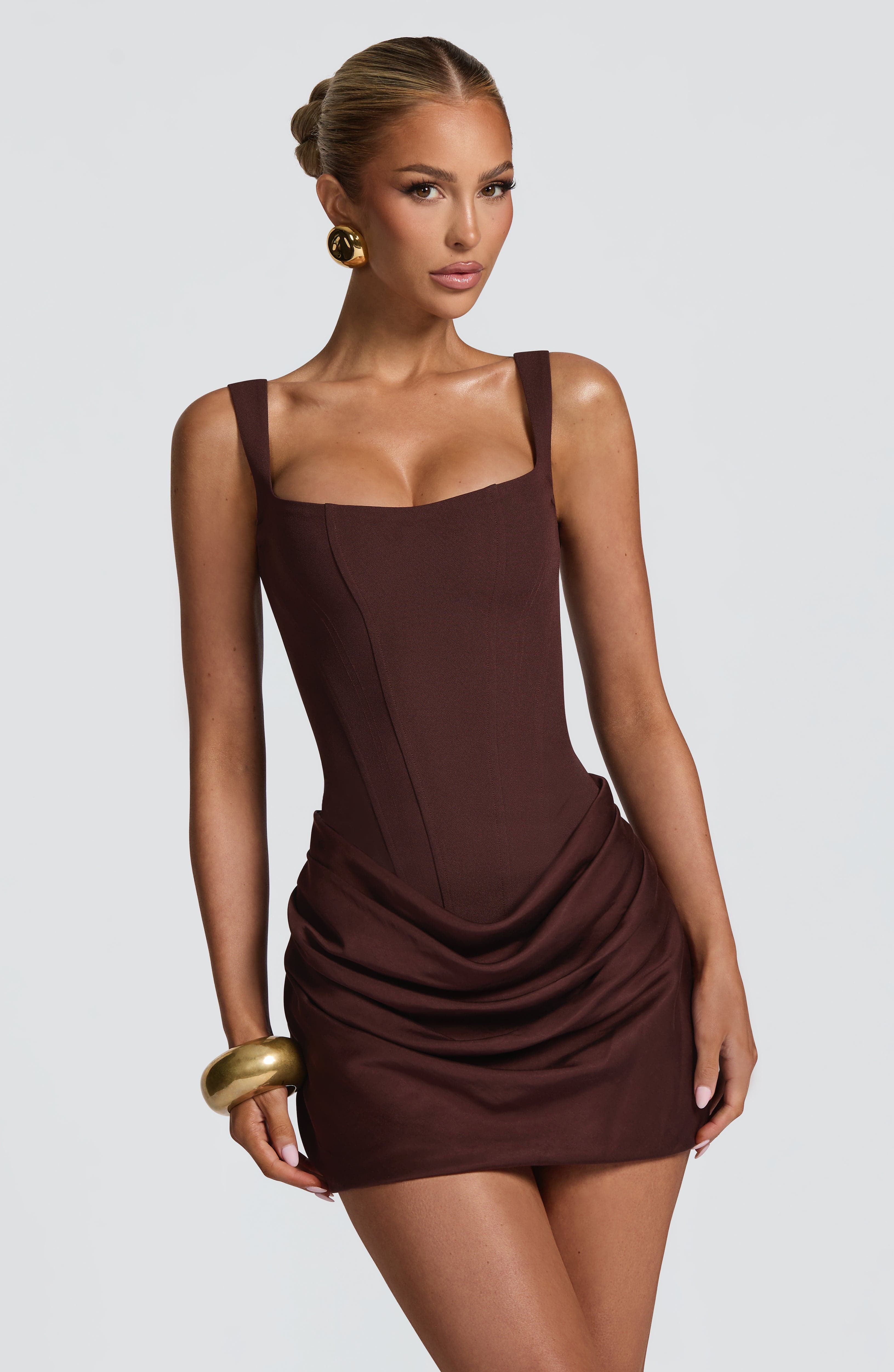 Allegra™ | Robe mini avec corset et jupe
