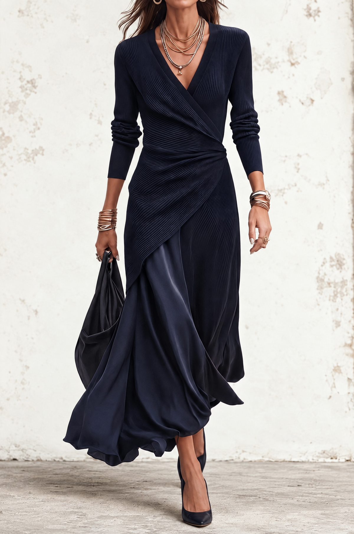 Lorena | Vestido Maxi con Escote en V y Paneles Satinados