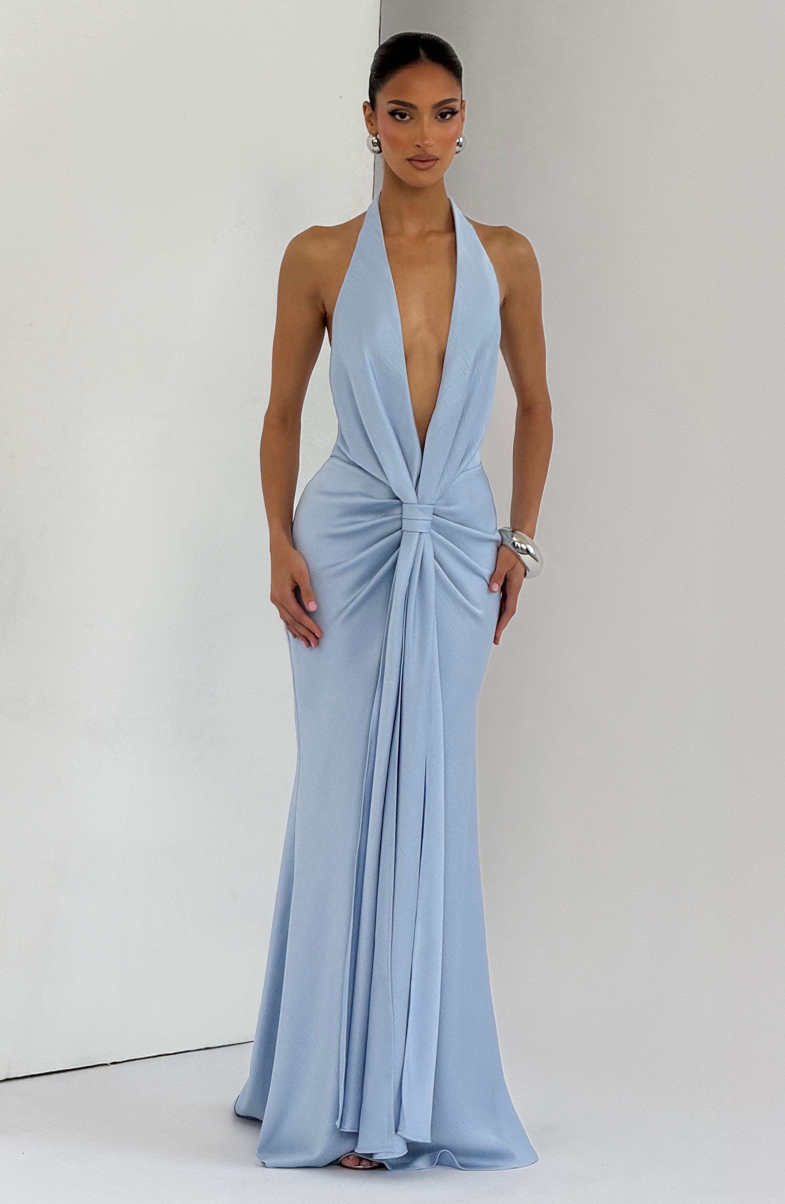 Aveline™ | Robe premium texturée à col halterneck