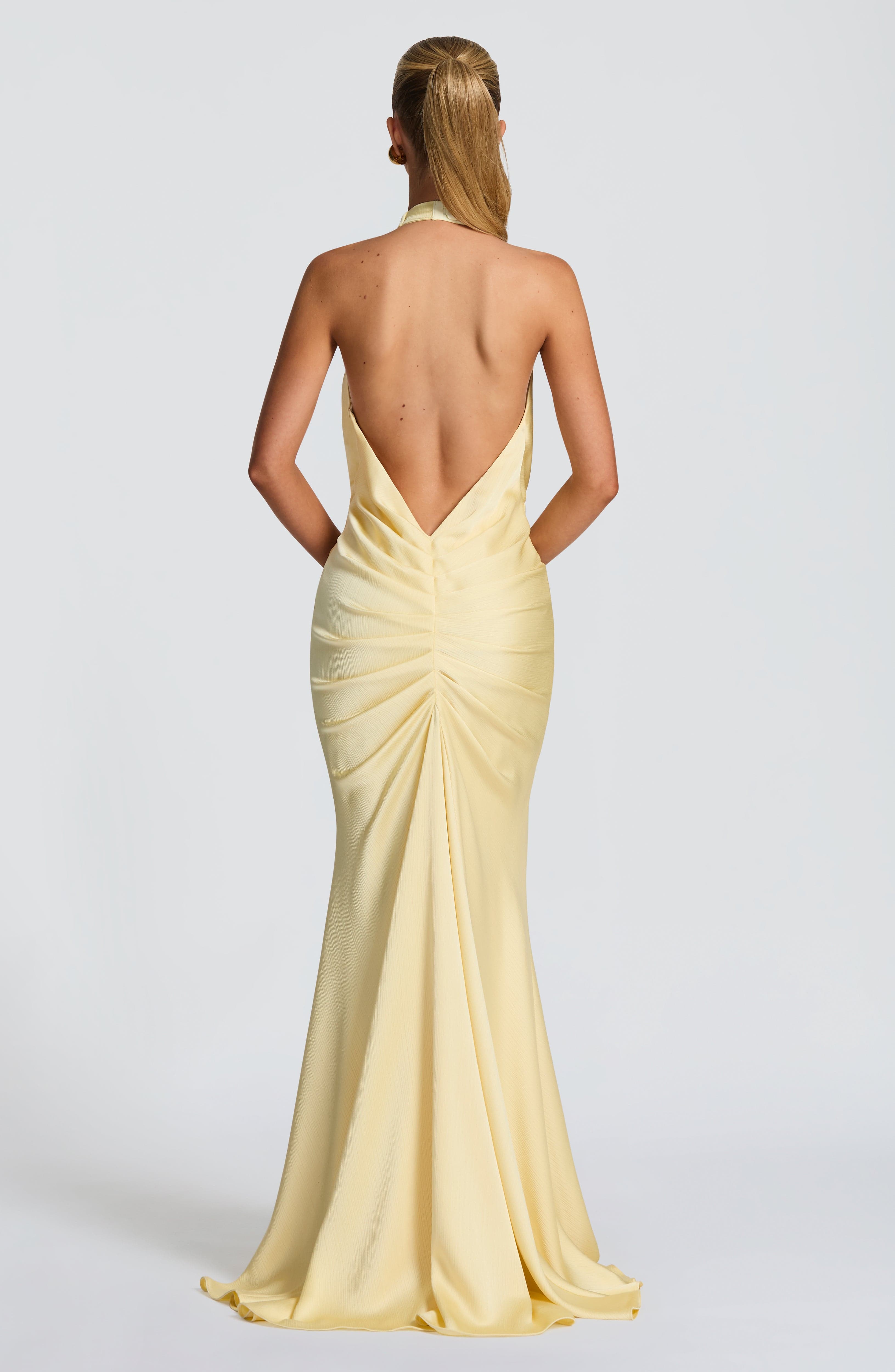 Aveline™ | Robe premium texturée à col halterneck